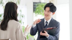 メンターリングは、自分がどこを見ていたのかを明らかにする手法です。それを行っている様子を表している画像です。
