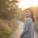 あれはあれでよかったと過去を肯定し前を向いて進もうとしている女性